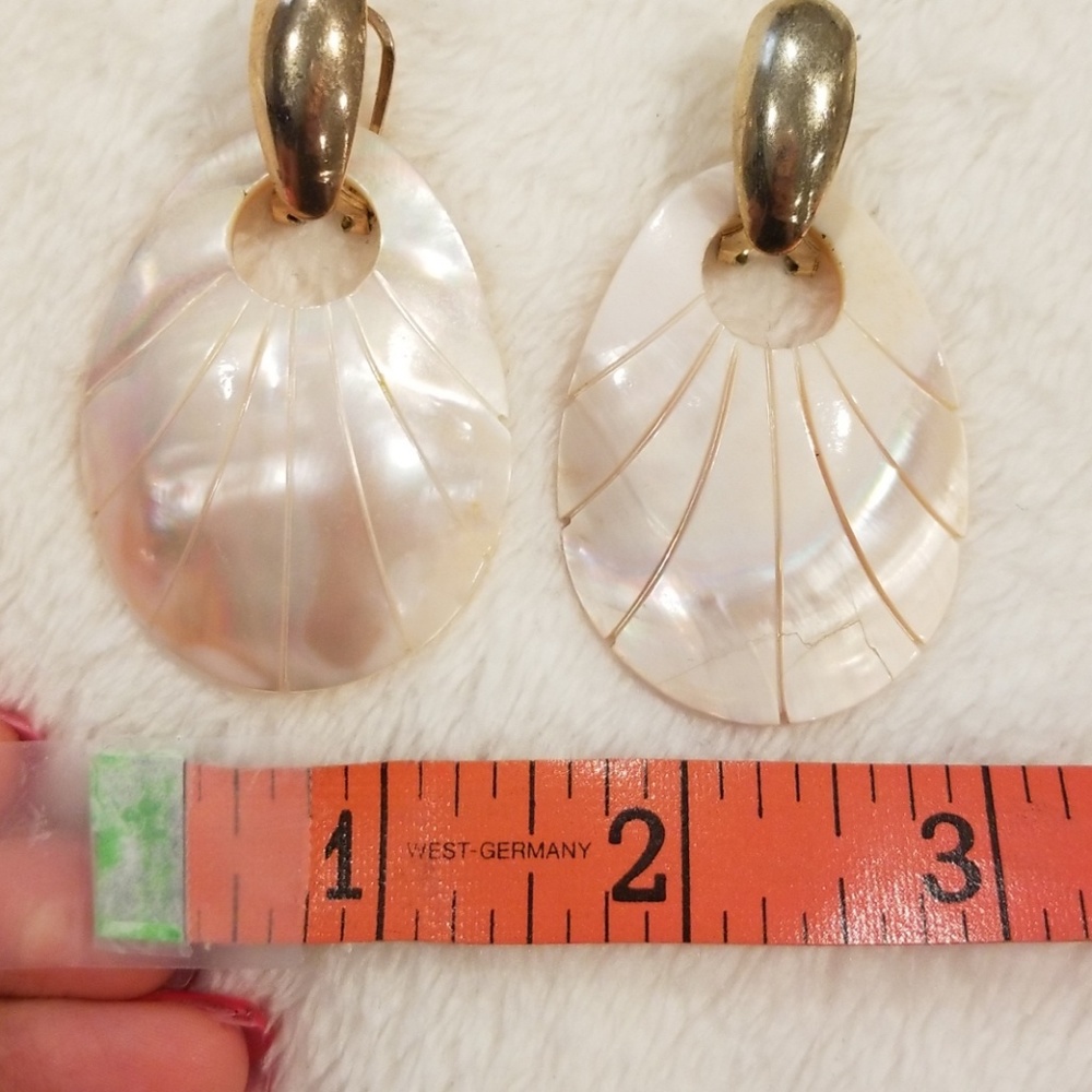 🍓🍓1980's Vintage Abalone Shell Mother Of Pearl Oval Statement Earrings - Picture 5 of 12